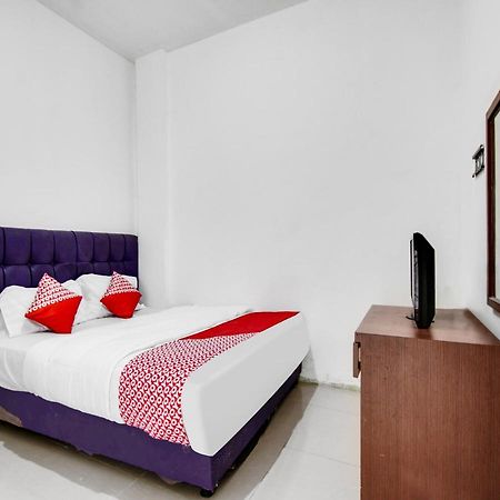 Oyo 90897 Hotel Sepupu Satria Pekanbaru Εξωτερικό φωτογραφία