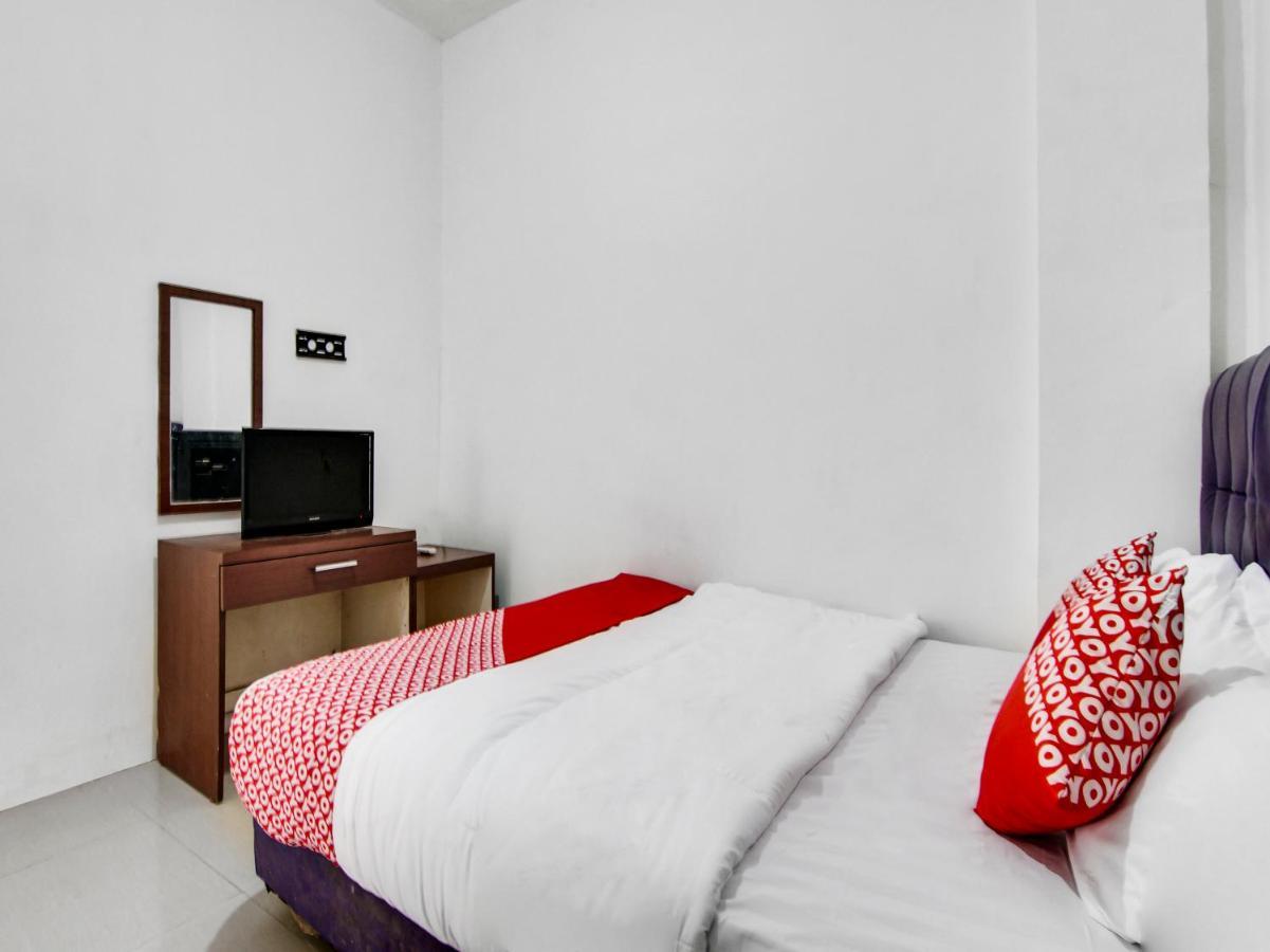 Oyo 90897 Hotel Sepupu Satria Pekanbaru Εξωτερικό φωτογραφία
