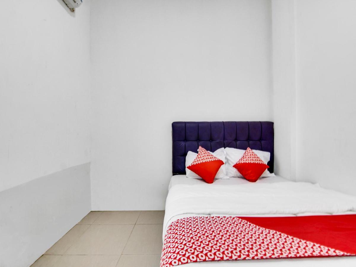 Oyo 90897 Hotel Sepupu Satria Pekanbaru Εξωτερικό φωτογραφία