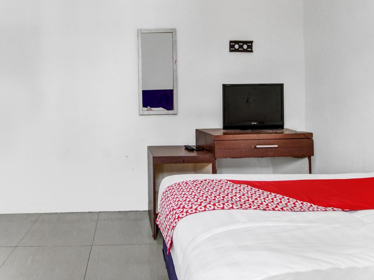 Oyo 90897 Hotel Sepupu Satria Pekanbaru Εξωτερικό φωτογραφία