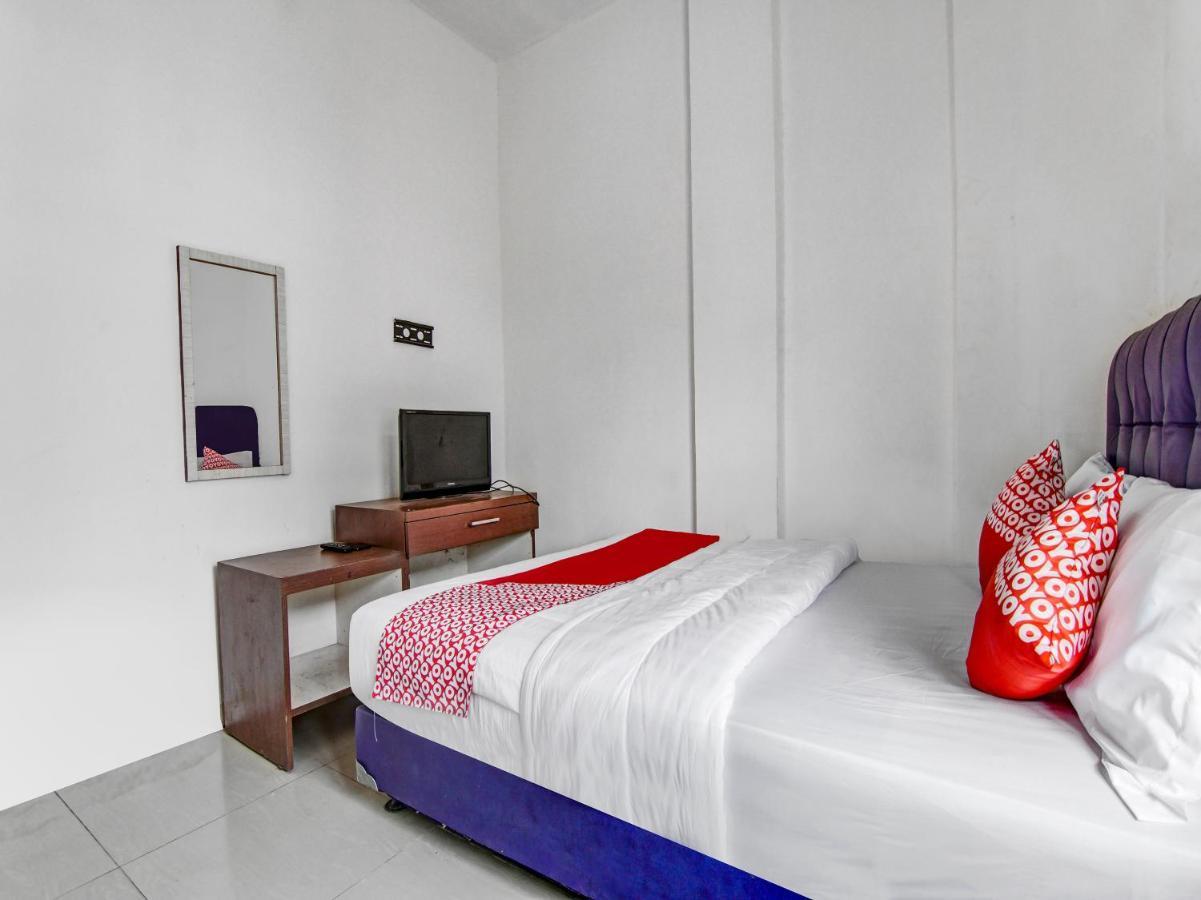 Oyo 90897 Hotel Sepupu Satria Pekanbaru Εξωτερικό φωτογραφία