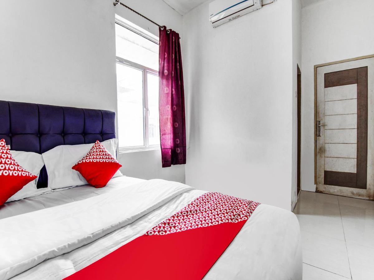 Oyo 90897 Hotel Sepupu Satria Pekanbaru Εξωτερικό φωτογραφία